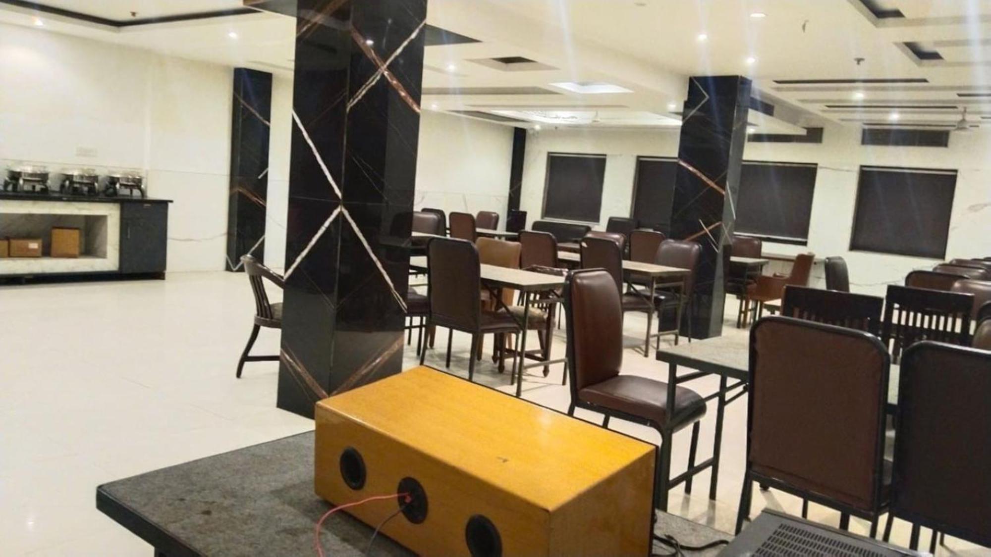 Hotel Aero Star By Star Group New Delhi Eksteriør bilde