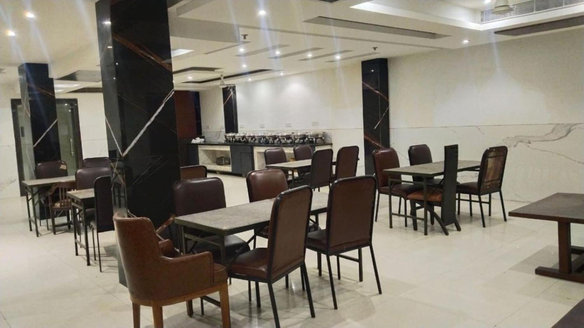 Hotel Aero Star By Star Group New Delhi Eksteriør bilde